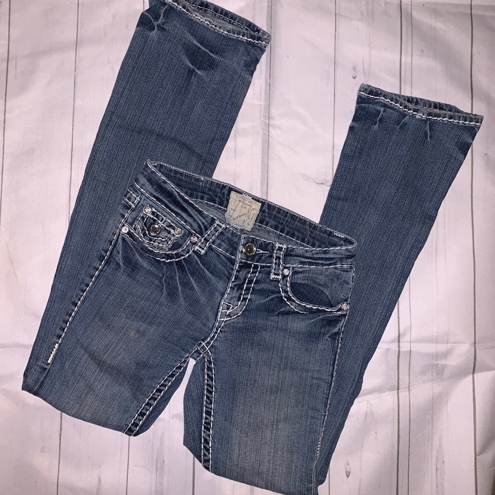 L.A. Idol light washed women’s jeans
